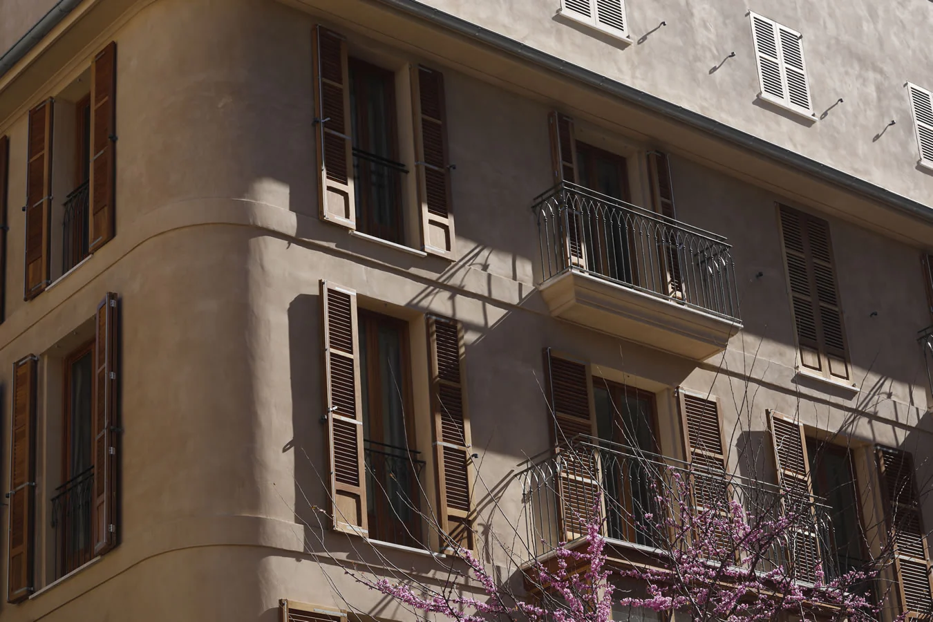 Windows of Vila d’Amunt
