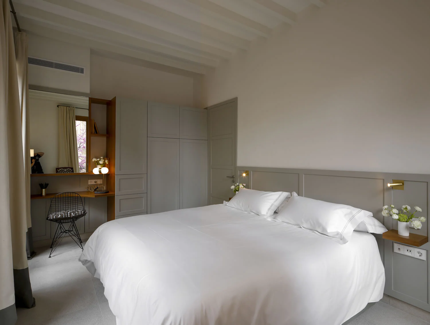 Interior of  Suite Vila d'Amunt