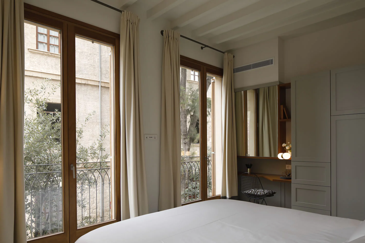 Interior of  Suite Vila d'Amunt
